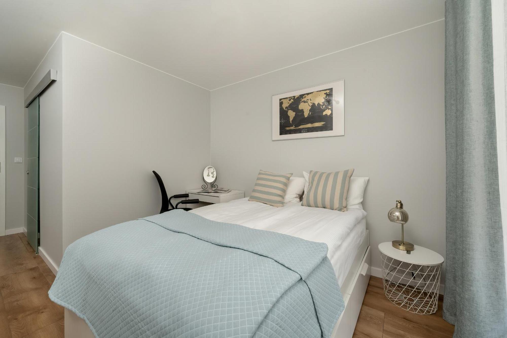 Apartamento Jasny Z 2 Balkonami Partynice By Renters