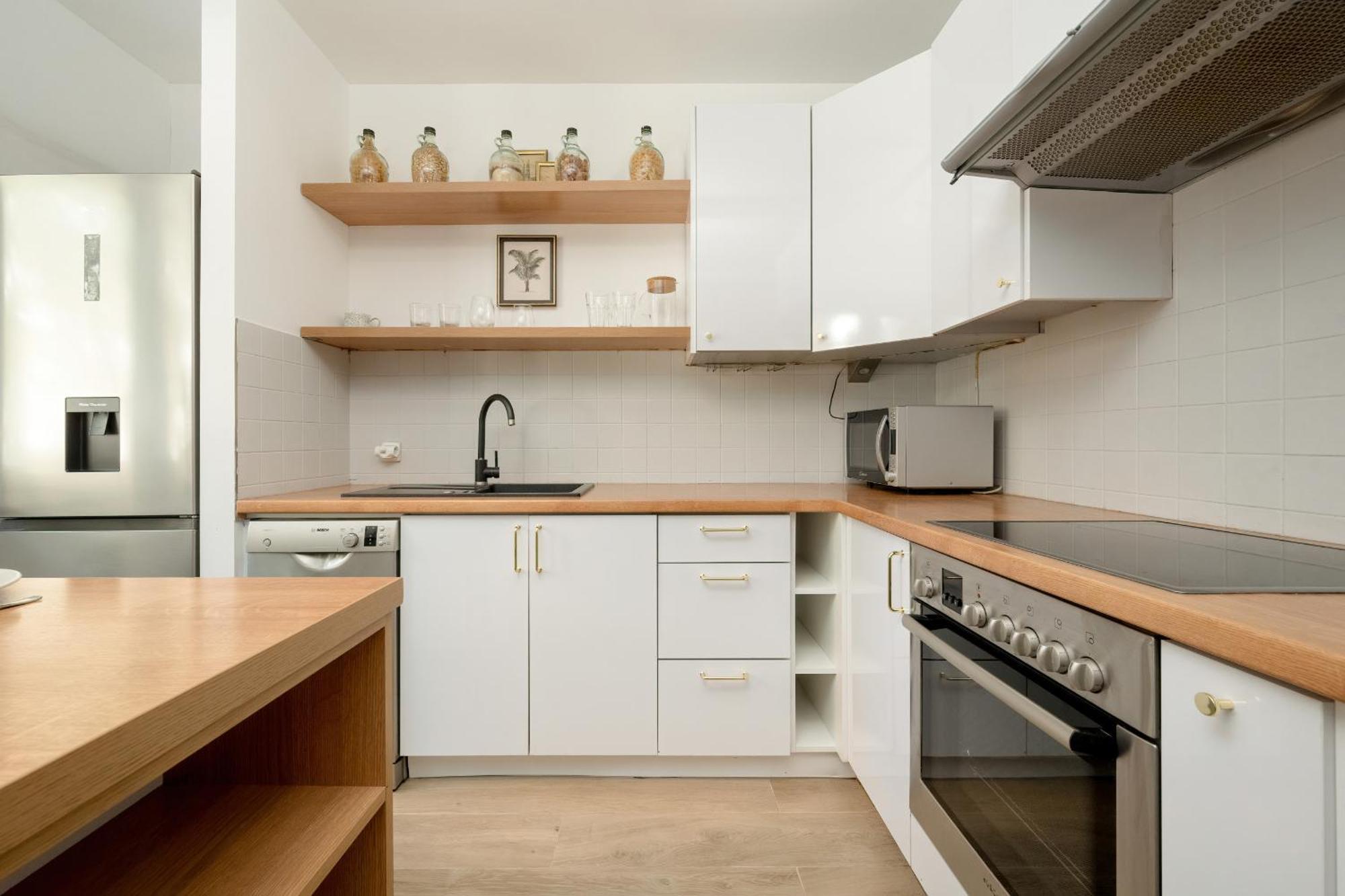 Jasny Z 2 Balkonami Partynice By Renters Apartamento *
